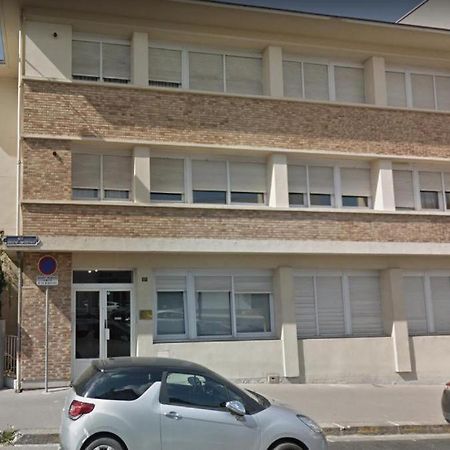 Apartament Eugene-Stockholm Reims Zewnętrze zdjęcie